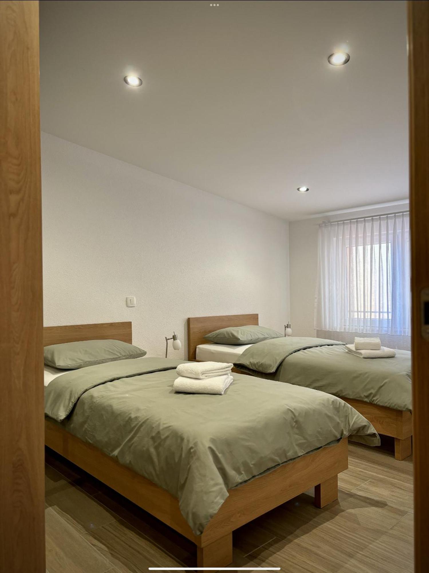 Grande Rosa Apartment Vrulje  Exterior photo